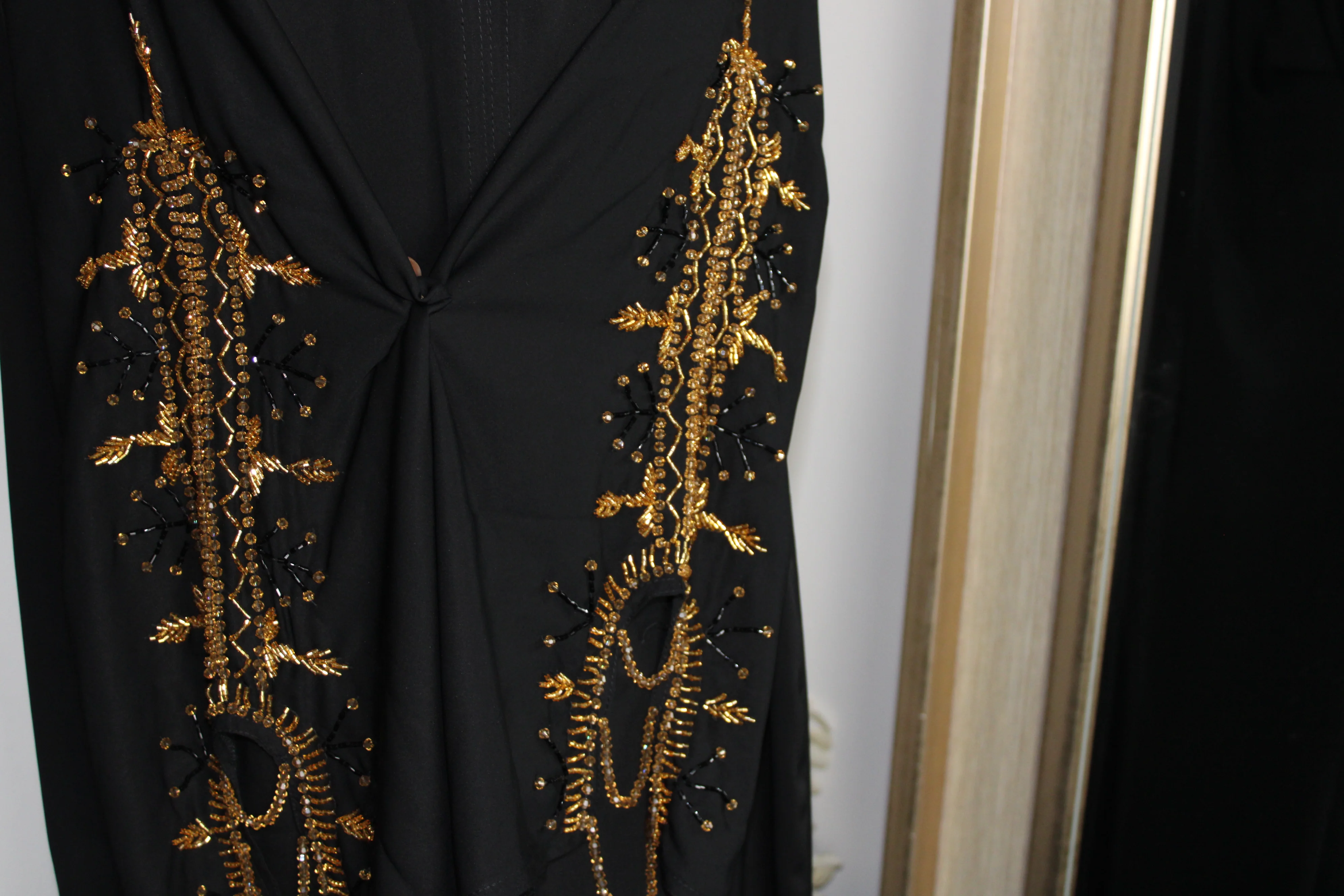 Amira Gold Abaya - Image 6